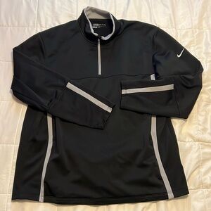Nike Golf 1/4 zip pullover mens XL. Like new!! Side pockets.